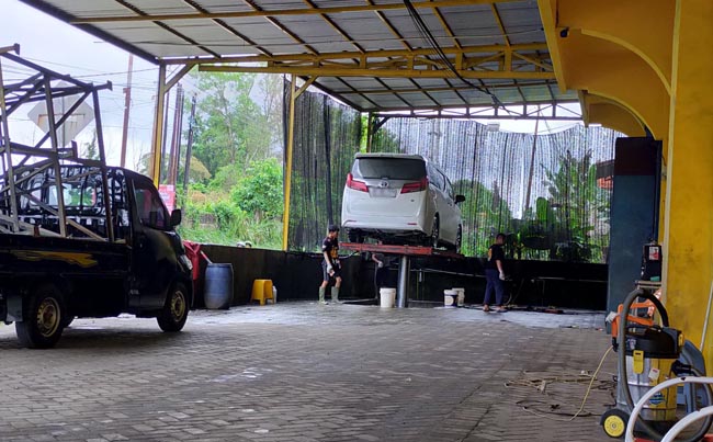 Cuci Mobil di Jambi