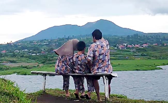 Camping di Alahan Panjang
