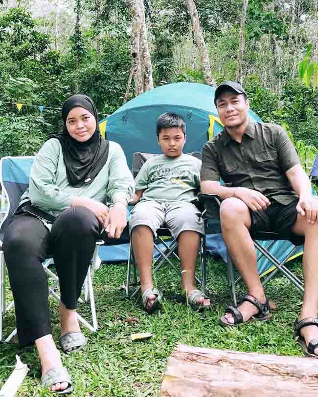 Pondok Meja Luar Ruangan