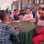 Suasana Perlombaan Domino di halaman Gedung DPRD Provinsi Jambi. 