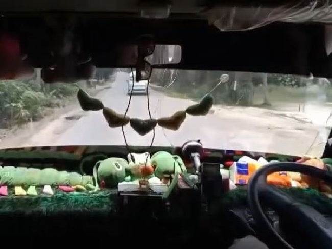 Laka Mobil Travel Restu Ibu