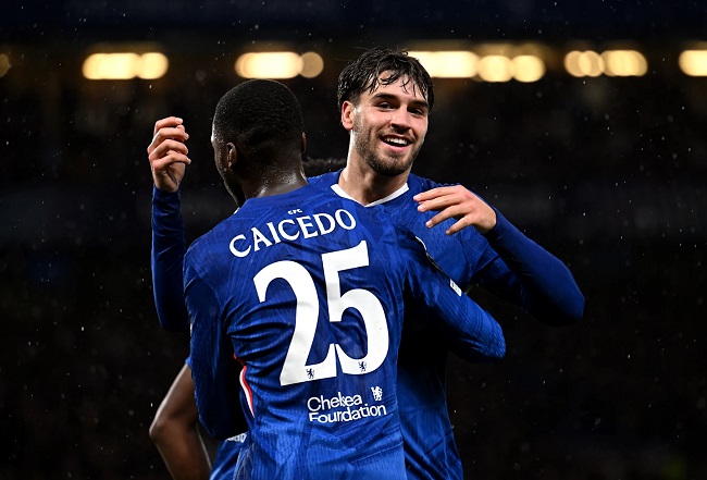 Chelsea Berkuasa di Stamford Bridge