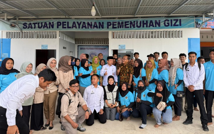 Tinjau SPPG di Pemayung