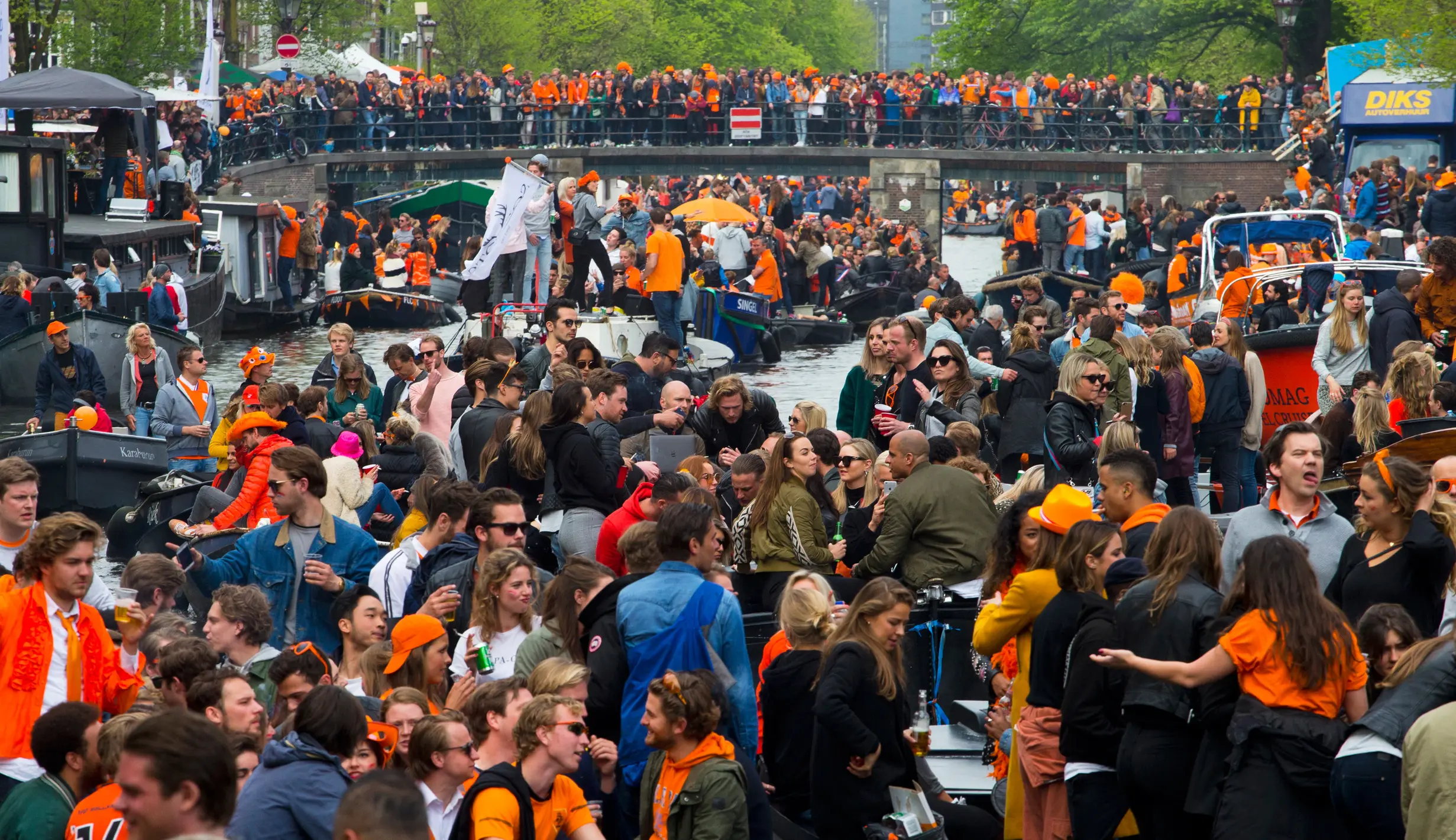 Belanda Pesta 4-0 di Amsterdam