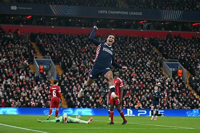 Liverpool Kalah Telak di Anfield