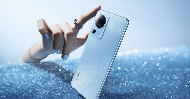 Xiaomi Civi Digemari Wanita