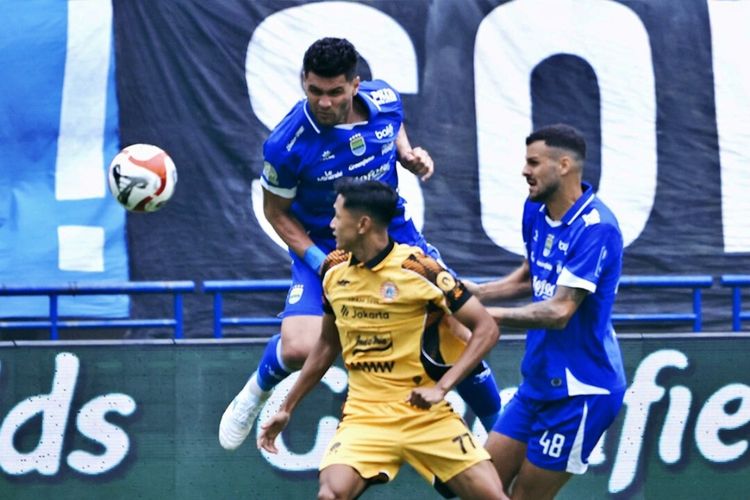 Persib Bandung Kalahkan Persija