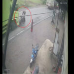 Truk Box Tabrak Motor Siswi