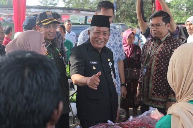 Wagub Sani Buka Gerakan Pasar Murah