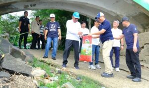 Wagub Sani Pimpin Gotong Royong