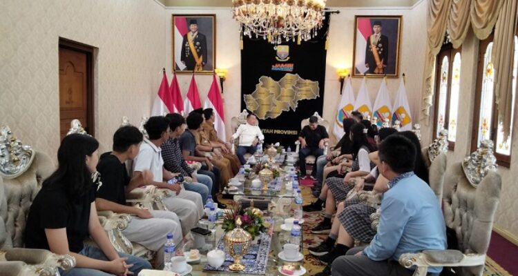 Gubernur Al Haris Lepas Tim DBL