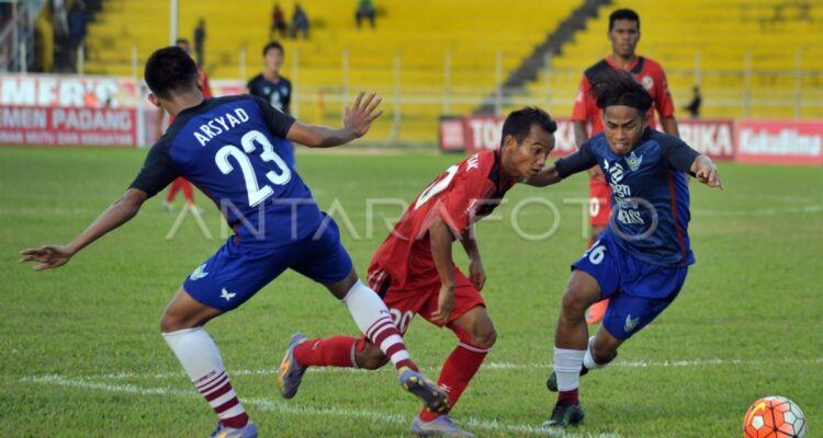Persib Kalahkan Semen Padang 2-0