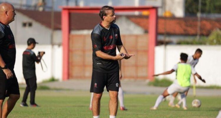 Jadwal Persija vs Persib