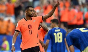 Belanda Kalahkan Swedia