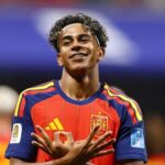 Lamine Yamal Cetak Gol Perdana