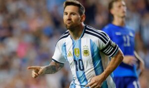 Messi Cetak Gol ke-20