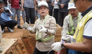 Gubernur Al Haris Gubernur Al Haris